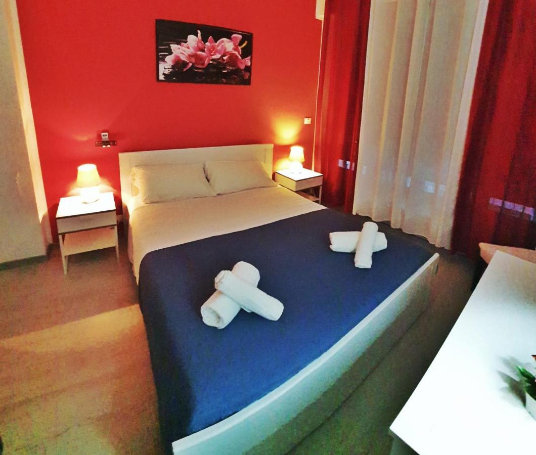 A Un Passo Dal Centro Hotel Palermo Luaran gambar