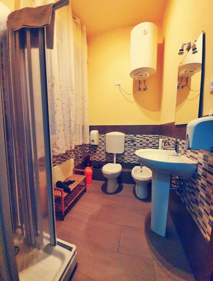 A Un Passo Dal Centro Hotel Palermo Luaran gambar